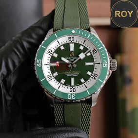 Breitling Superocean Green dial Automatic- 44mm