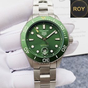 Tag Heuer Aquaracer Green Dial Automatic- 43mm