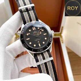 Omega seamaster 007 Automatic Movement -42mm