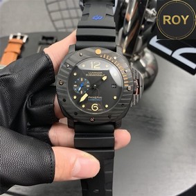 Panerai Luminor Submersible Carbotech -47mm